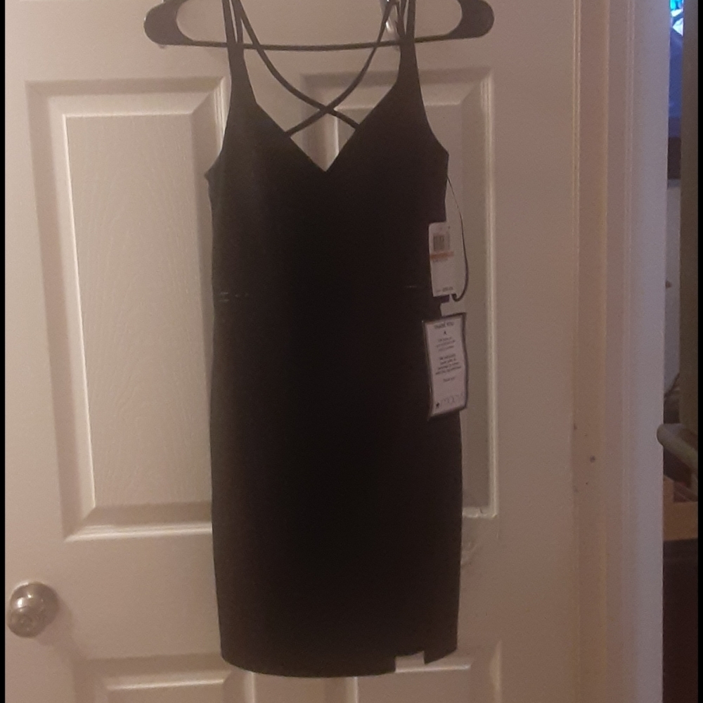 Women's black slim social dress size 3